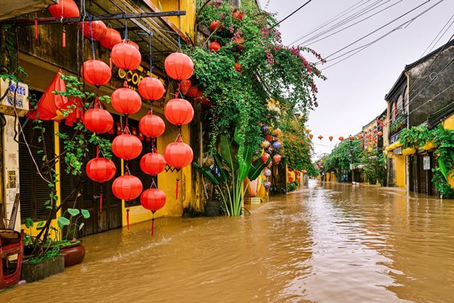 Mưa lớn dịch chuyển ra Nghệ An đến Quảng Trị